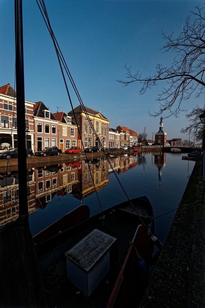 Gracht Verdronkenoord in het historische centrum van Alkmaar