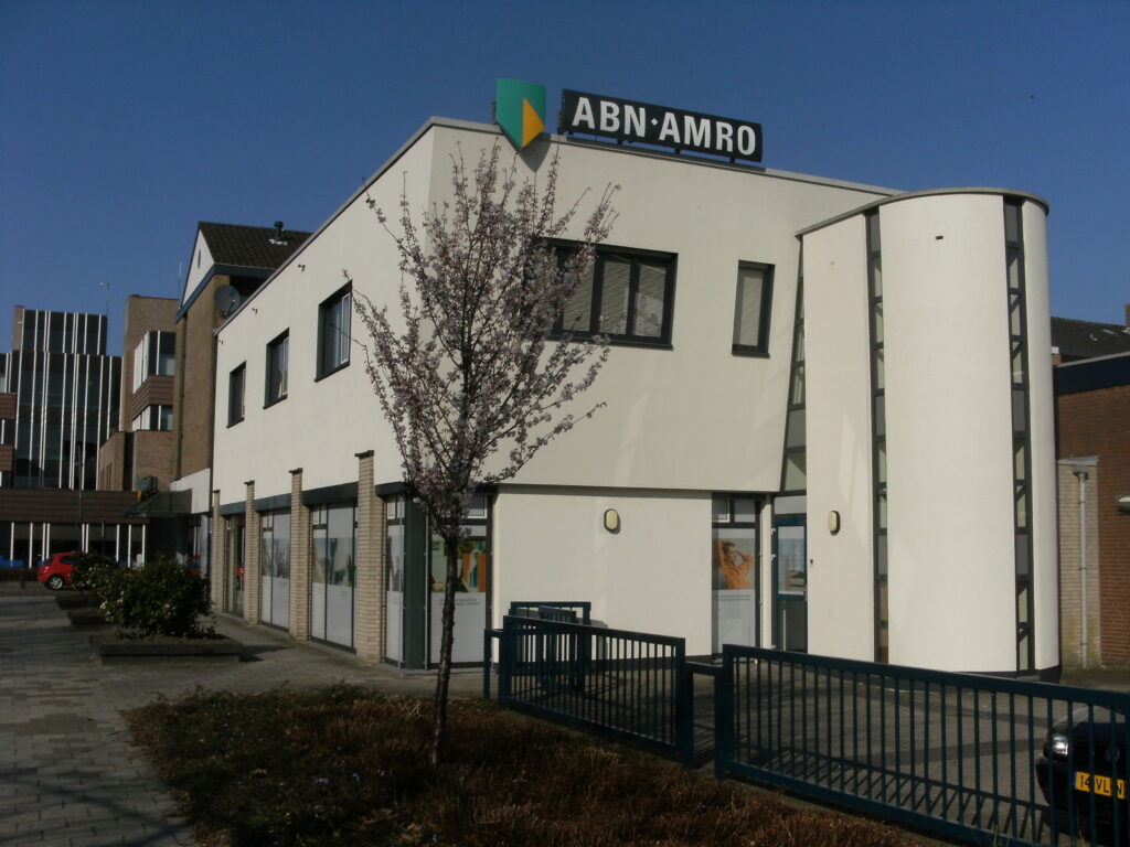 Modern gebouw in het centrum van Dronten
