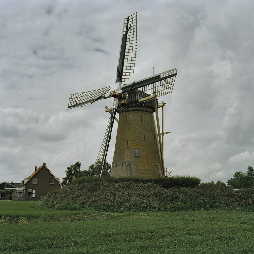 Korenmolen De Kersenboom in Rijsoord, gemeente Ridderkerk
